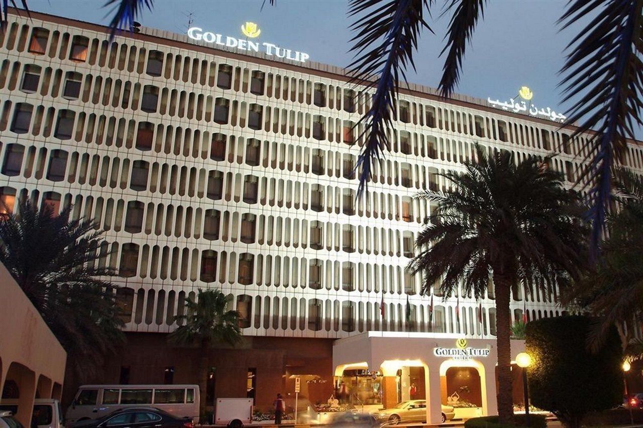 Golden Tulip Bahrain Hotel Манама Екстериор снимка