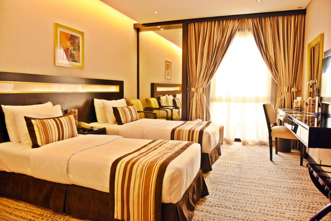 Golden Tulip Bahrain Hotel Манама Екстериор снимка