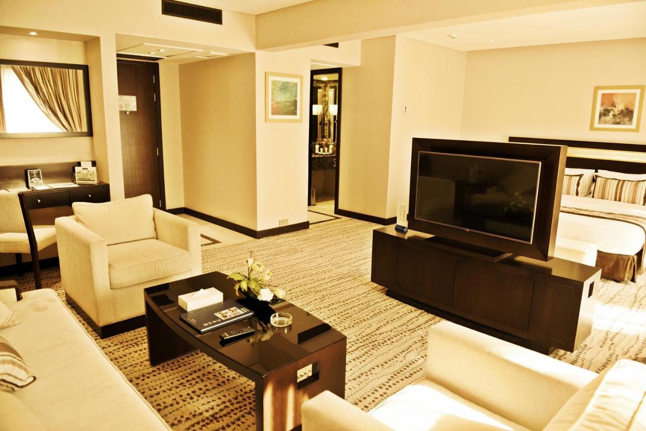 Golden Tulip Bahrain Hotel Манама Екстериор снимка