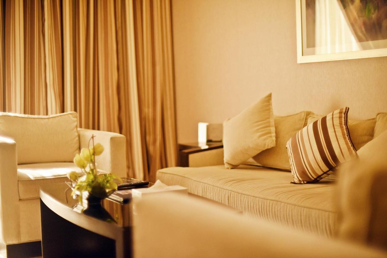 Golden Tulip Bahrain Hotel Манама Екстериор снимка