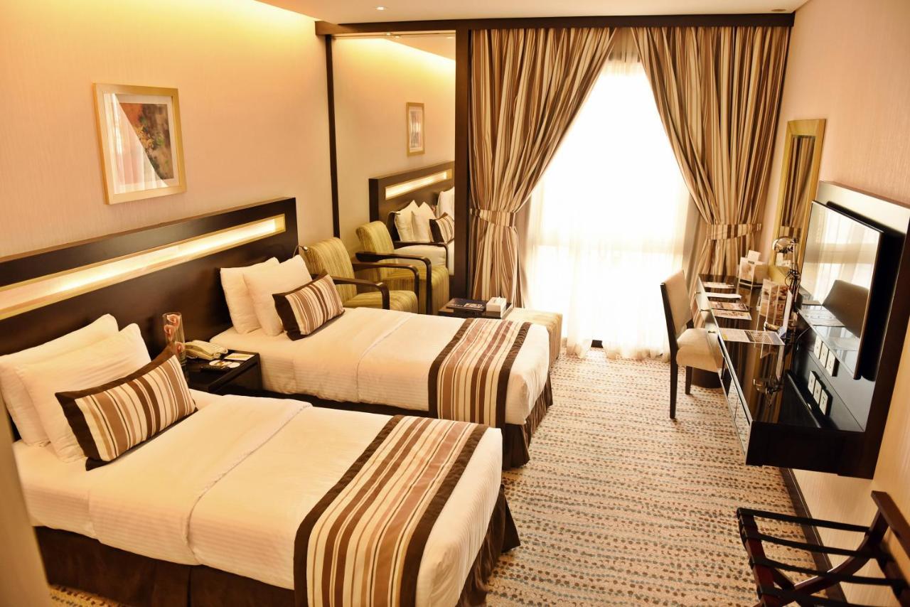 Golden Tulip Bahrain Hotel Манама Екстериор снимка