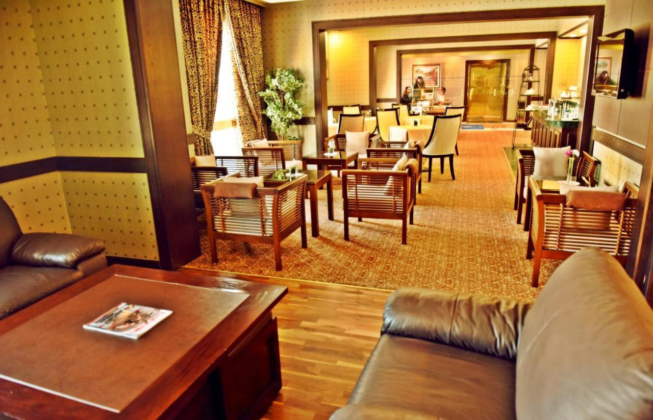 Golden Tulip Bahrain Hotel Манама Екстериор снимка