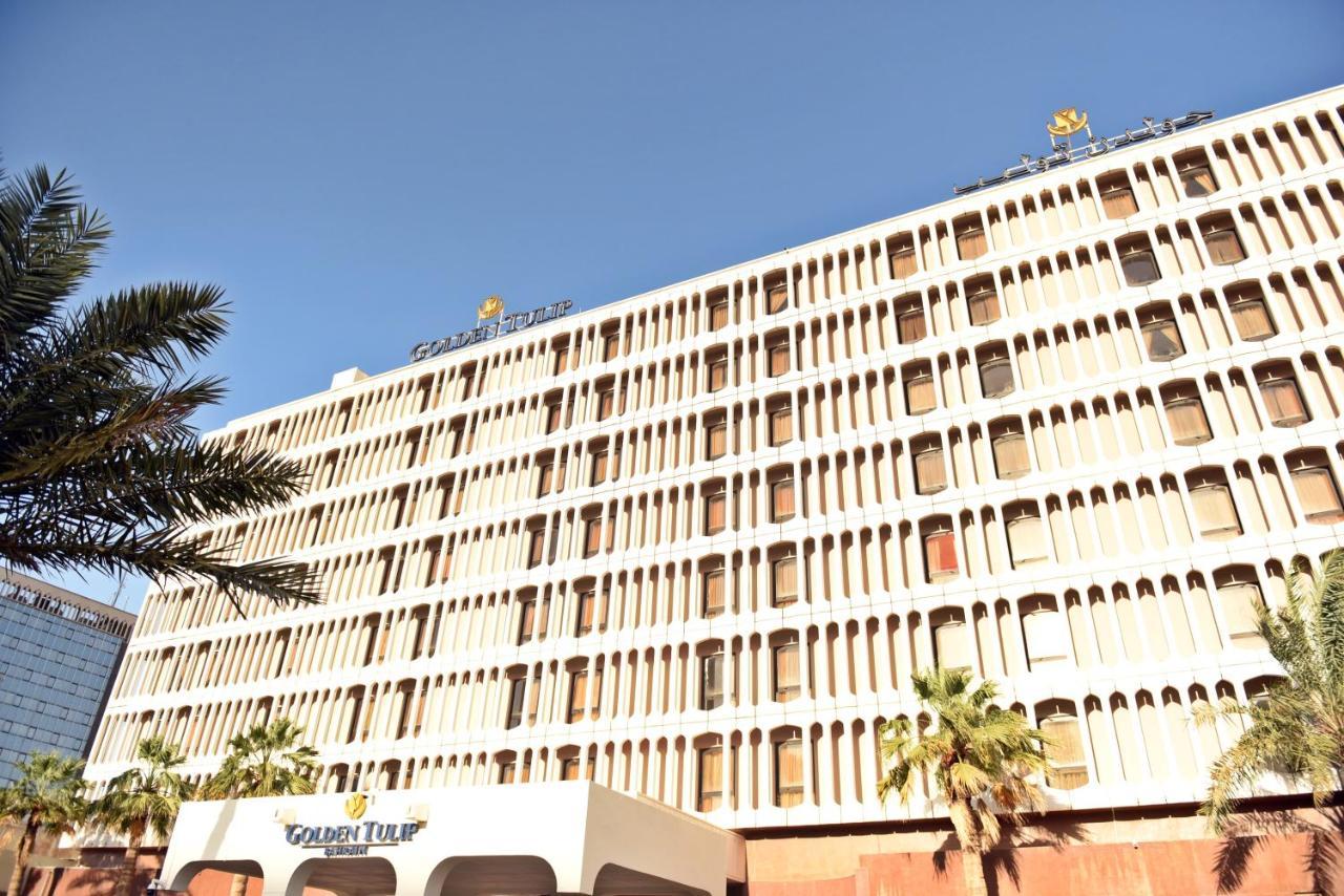 Golden Tulip Bahrain Hotel Манама Екстериор снимка