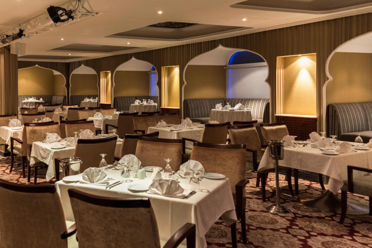 Golden Tulip Bahrain Hotel Манама Екстериор снимка